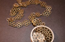 honey comb necklace