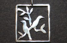 two birds pendant